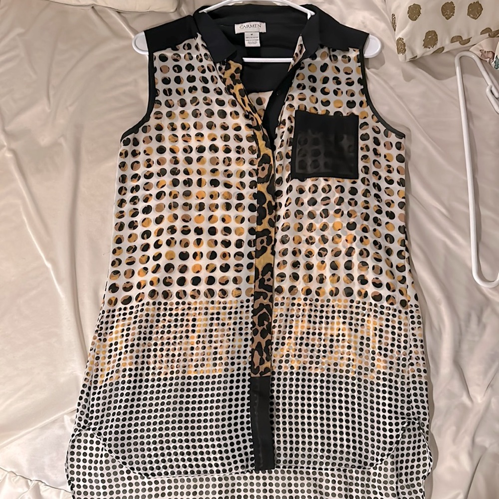 Carmen super cute sheer top perfect for work or weekend activities. Size M